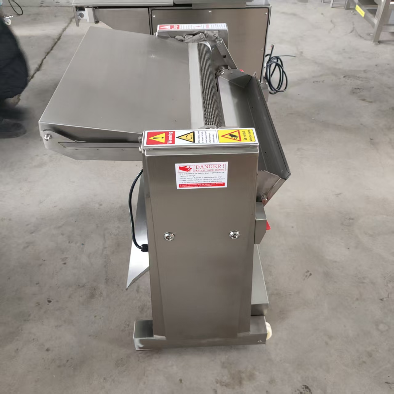 Pig Pork Skin Peeling Machine for Industrial Meat Processing Equipment